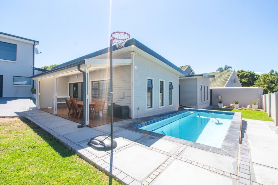 4 Bedroom Property for Sale in Mossel Bay Central Western Cape